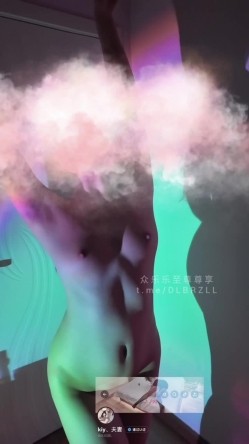 推特西安夫妻主，追求及时行乐的生活「Kiy夫妻」户外调教淫妻，滴蜡捆绑踩头后入，白天车上口交，剧情合集 截图15