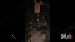 黄色战袍校花女神「甜奶汐」，让人梆硬的身材，一看就是个淫妇，白虎馒头逼，不干个几个小时满足不了！ 截图5