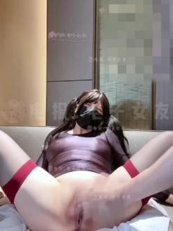 推特最强反差巨乳福利姬，极致阿黑颜小母狗，核弹巨乳一流颜值「肥嘟嘟右卫门」「绿子」520元门槛购入窒息佳作 截图8