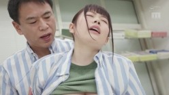 MIDE-950 地味っ娘キメセク深夜バイト 大嫌いなゲス店長に媚薬漬けにされて死ぬほどイカされまくったワタシ 水卜さくら 截图6