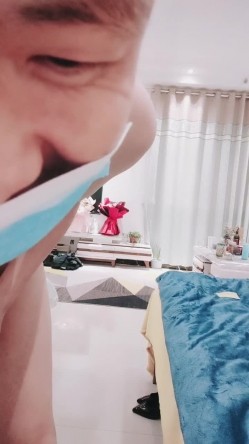 语文老师思瑶 人间尤物炮架子，后入蜜桃臀大屁股卖力口交 截图9