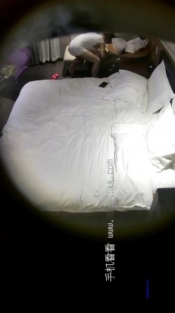 酒店高清偷拍 ️既淫荡又炸裂的女仆装小情侣自制小电影要给男友爆菊 截图6