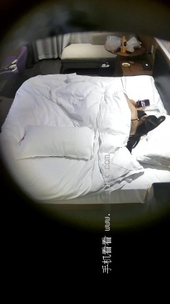 酒店高清偷拍 ️既淫荡又炸裂的女仆装小情侣自制小电影要给男友爆菊 截图13