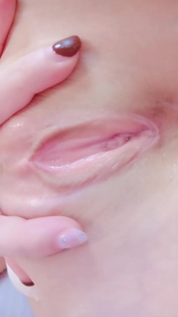 场不景气 私教英语下海 小语儿 不是冰冻的 是刚捞起来的 所以咱家鲍鱼特别新鲜 还是处女 全网数一数二的美洞！ 截图6