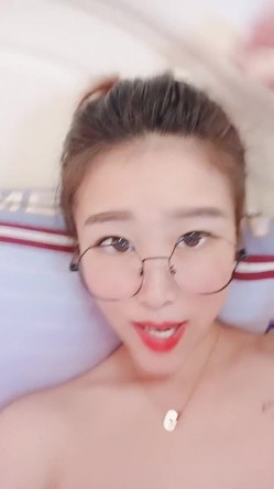 场不景气 私教英语下海 小语儿 不是冰冻的 是刚捞起来的 所以咱家鲍鱼特别新鲜 还是处女 全网数一数二的美洞！ 截图12