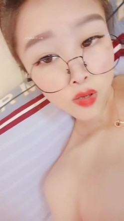 场不景气 私教英语下海 小语儿 不是冰冻的 是刚捞起来的 所以咱家鲍鱼特别新鲜 还是处女 全网数一数二的美洞！ 截图15