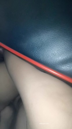 大神【网调加约炮】专业线上线下忽悠套路玩弄学生妹，高颜值美少女自慰车震，非常小母狗 截图3