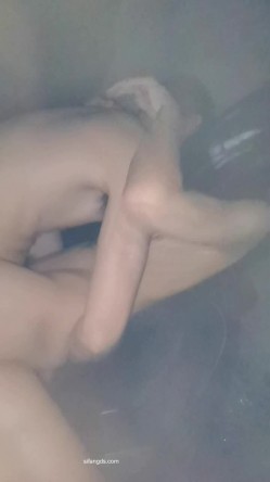 大神【网调加约炮】专业线上线下忽悠套路玩弄学生妹，高颜值美少女自慰车震，非常小母狗 截图13