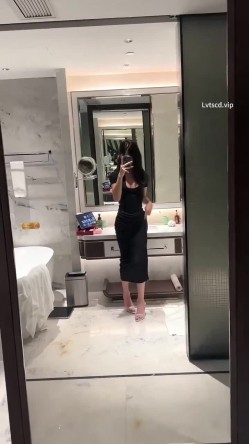 05年Sam老师 ，175舞蹈生，耐打的颜值 做不了生活的主人可以做你的母狗 截图11