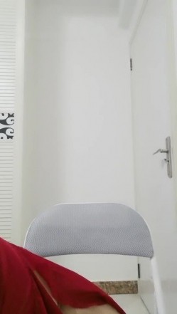 高颜值红色睡衣美少妇椅子上自慰 开裆肉丝大黑牛震动呻吟娇喘非常诱人 截图14