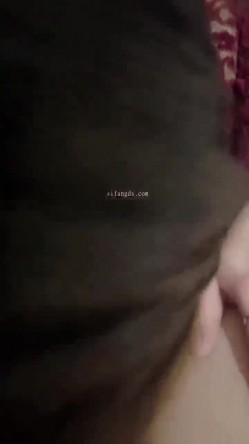 淫妻3P群P自慰露出尿脸,【双面夫妻_0575妓啪啪】,反差都市丽人，约单男交换 截图3