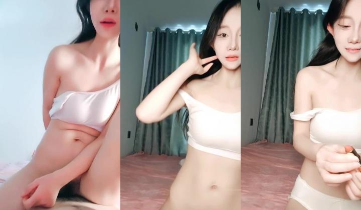 【很可爱呢】乖巧学妹 穿着骚骚的内衣诱惑狼友 各种体位爆草蹂躏