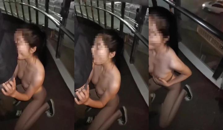 喜欢在野外漏出的甜美美腿草莓女神 最全集合，胆子非常大啊，在夜晚还有车流人流的大街上一丝不挂漏出，甚至自慰 甚至做爱