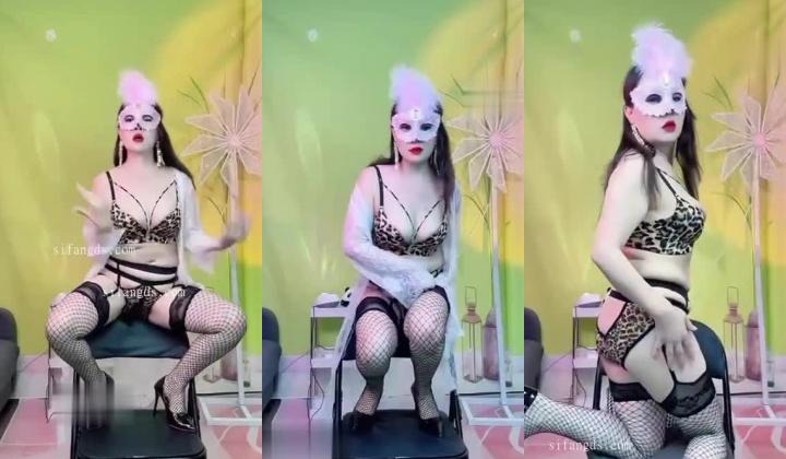 精品推荐 【快手】大奶骚妇熟女『星儿』露脸扒穴道具自慰诱惑福利