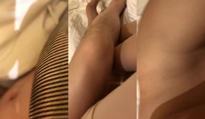 骚货中的天花板，抖音巨乳网红顾灵曦和土豪1V1视频 豪乳S型完美身材灵活舌头你能撑几秒