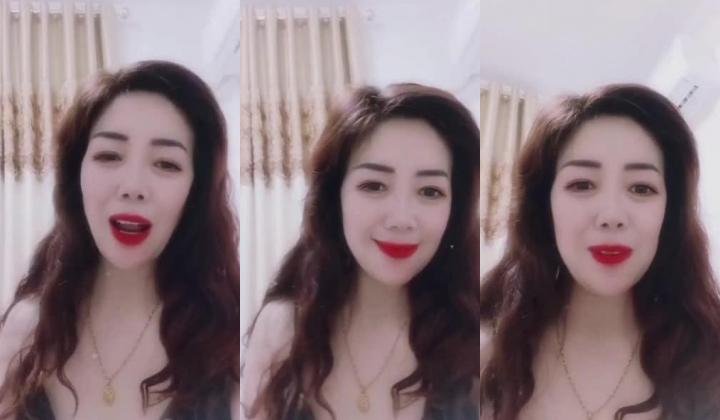 抖音 骚姨 ：梅花不定时直播 。越老越有味道，每天和阿姨裸聊，揉着胸自慰，太骚了