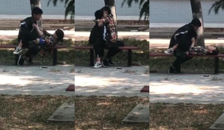 网曝门事件X东财大学生宿舍大院情侣啪啪被几个躲在宿舍的同学围观流出第2部
