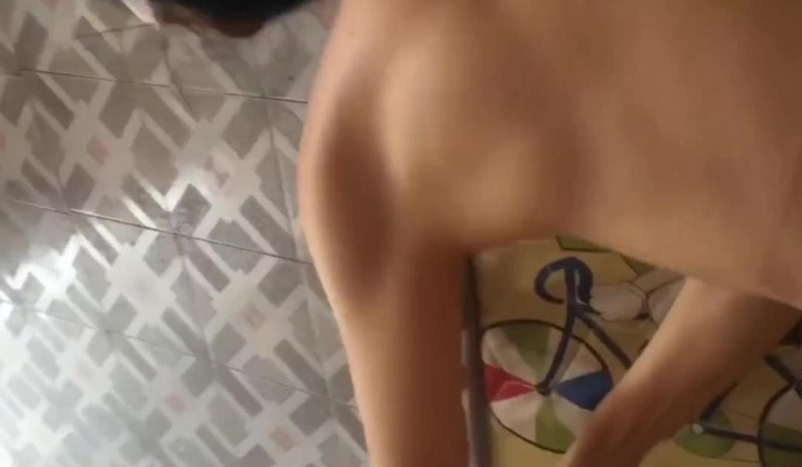 极品熟女 第一视角近距离贴脸开大，疯狂艹逼，亲吻情意绵绵，叫声特淫荡特刺激！