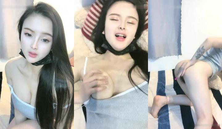 高颜值骚气妹子【童颜巨乳】跳蛋震动肥逼，近距离特写搞得很湿毛毛非常浓密，很湿诱惑
