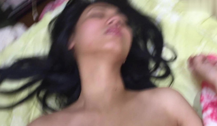 全程完美露脸！房地产女销售员【林妤】工作中犀利干练私下极度反差与炮友啪啪自拍流出国语对白