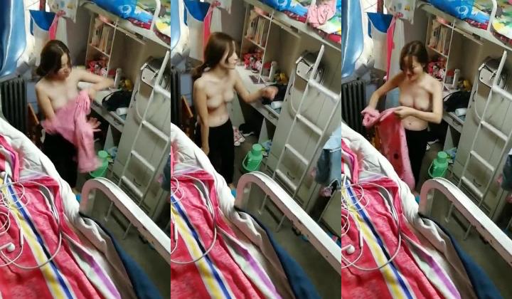 真实偷拍国内某大学女生宿舍日常生活睡觉 洗澡 换衣服
