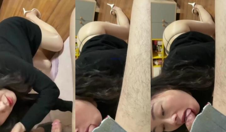超顶反差婊少妇公务员美熟女【蓝阿姨】厚厚的红唇显得无比性感，口交舌功了得