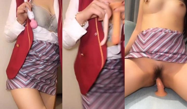 声音好听新人妹子空姐制服诱惑 按摩器道具JJ抽插淫语骚话呻吟诱人 很是诱惑不要错过