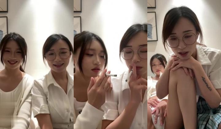 ️清纯主播【202509yoyo】表姐带着表妹下海直播、在线教口活、练习做爱姿势