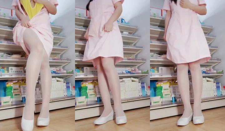 极品身材爆乳美腿女神『CC果如』潮喷剧情合集 自慰高潮喷水各种淫语