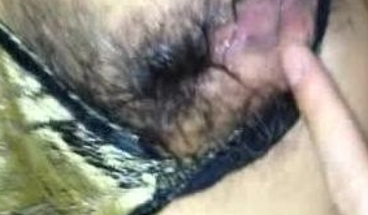 义乌陌陌背着男友和情人车震
