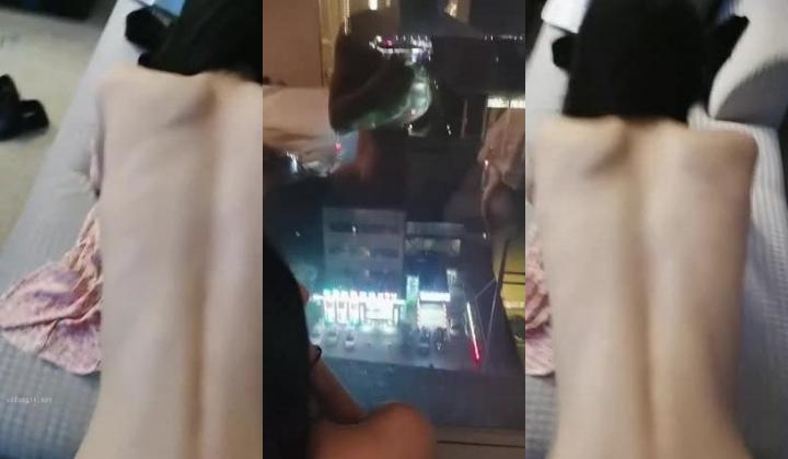 高颜值S级身材反差拜金网红美女空姐冰儿兼职模特被有钱老板包养自拍各种不雅视频
