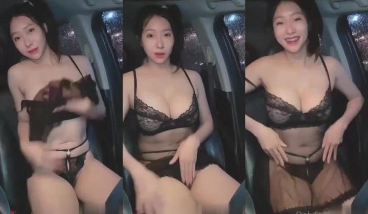【你的淫荡姨妈】泰国轻熟人妻型巨乳网黄御姐「Muaymyb」露脸大尺度私拍 风骚露出男女通吃多穴满足