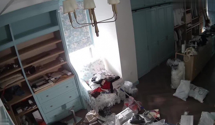 ️【破解摄像头】性瘾少妇频繁自慰 每月高达二十次！