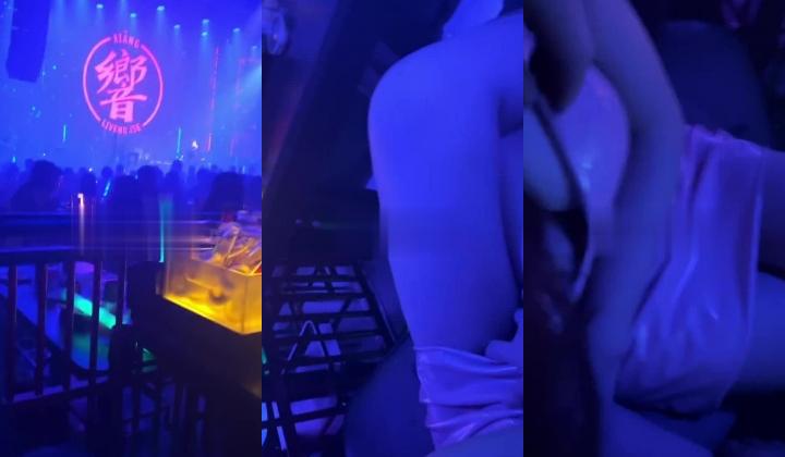 玩的就是真实十年约炮大神【一杆钢枪 】推特私拍，乐忠于开发调教高质清纯女学生3P调教