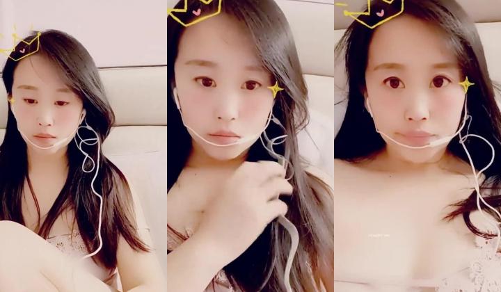 最美哺乳期宝妈【哺乳期】为了生活下海~直播挤乳汁!湿哒哒，小少妇颇有几分姿色