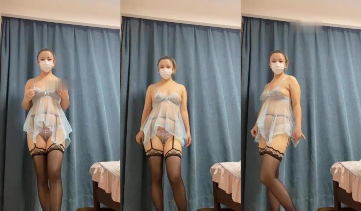 91韵味熟女【曹小琪】付费福利，主打真实，超市人前露出，车库自慰，口爆，道具自慰