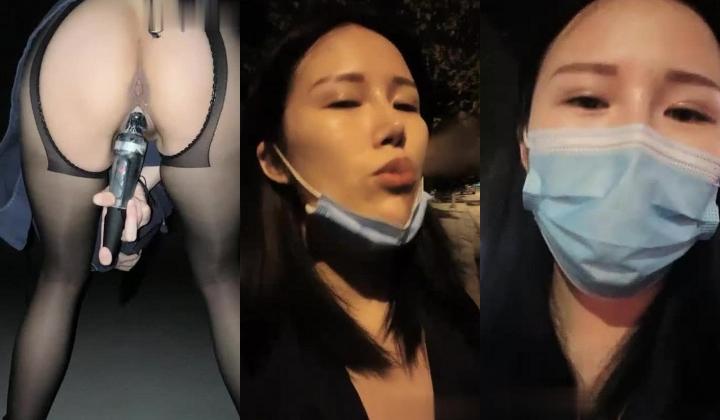 颜值不错骚女夜晚腿上绑大黑牛户外自慰，开裆丝袜撩起衣服插入震动非常诱人，