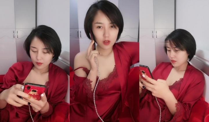 极品【勾魂少妇】美艳少妇让人把持不住 中途和相亲男打电话聊骚 完了就开始自慰 这么淫荡 太反差了！