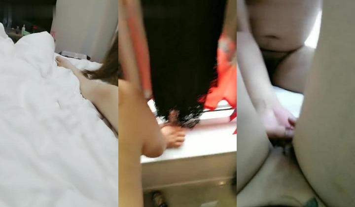 不正经的嫂子要多骚有多骚，双指抠她骚逼沾着淫水给她吃，口交大鸡巴各种体位爆草抽插，让她爽上天叫的好骚