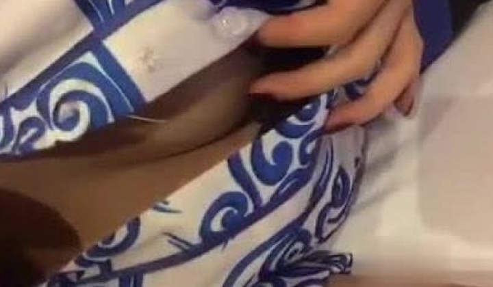 《精品洩密》美女空姐下班后的真实反差被曝光 真让人大跌眼镜难以相信
