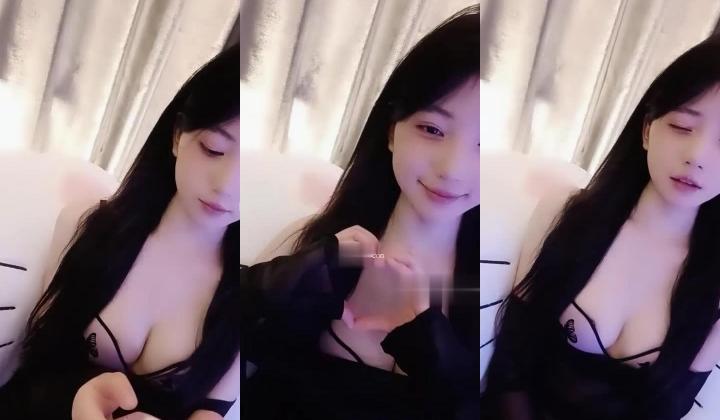 顶级纯美！温柔似水【夏苒苒】敏感体质~自慰 不停喷喷喷顶级纯美！