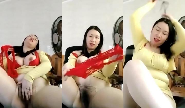 ️精品推荐 ️快手主播『艳艳加油』极品熟女全裸私拍 浓密森林 超级大奶牛