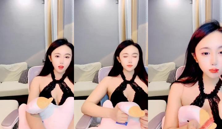 极品颜值【okk】白虎逼 全身尤物完美~直接撸了黑丝美乳配上无毛粉逼