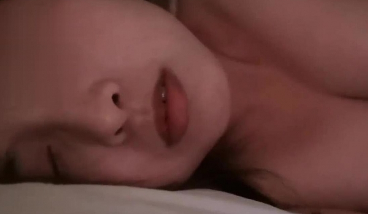 贤惠韵味眼镜良家人妻不雅视图流出 ️极致反差婊