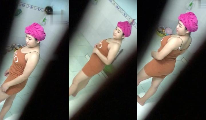 【洗澡更衣偷拍】 多场景冒死偷拍美女学生妹洗澡换衣服