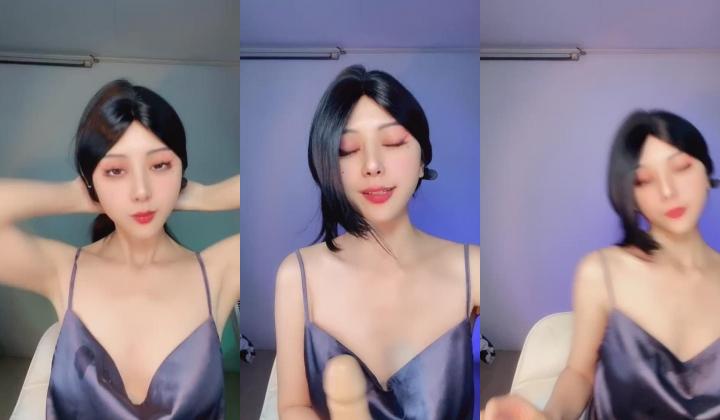 极品舔屏阿黑颜女神【蘸点蜜桃酱】门槛福利，太懂男人了，口活技术一流，高潮脸道具深喉