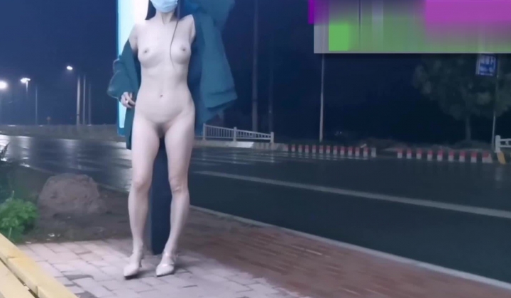 万人求购，推特反差婊，顶级绿帽骚妻【嫂子爱露出】一女战多男，群P大乱交，捆绑调教野战