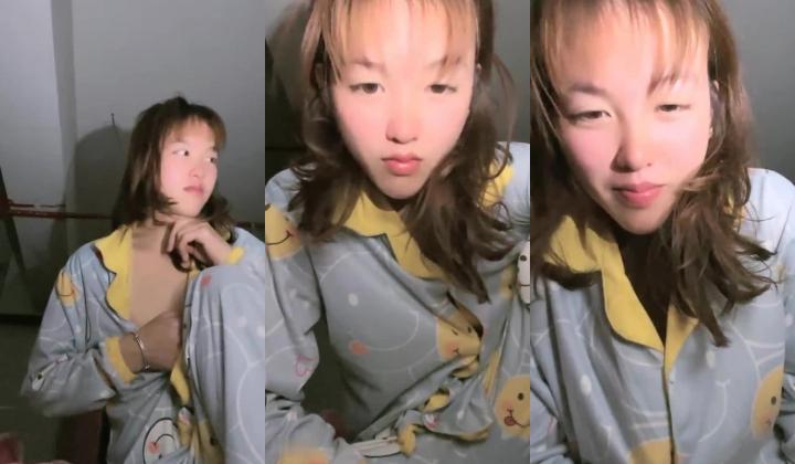 极品人妻！【果味果冻】男人熟睡后，偷偷播脱光光，相当哇塞，牛逼，也不怕老公醒来揍她，刺激