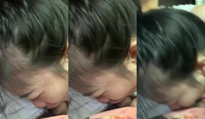 又美又骚活儿又好，极品骚浪贱小母狗各种性爱，跳跳糖口活口爆啪啪，得此女性福一生