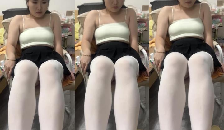 《百度云泄密》身材丰满的女同事和渣男老板之间的私密被曝光